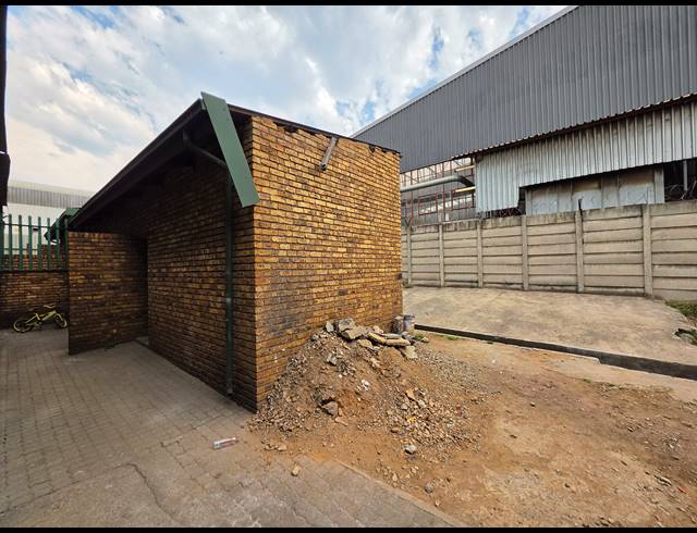 440M² WAREHOUSE TO LET IN WADEVILLE